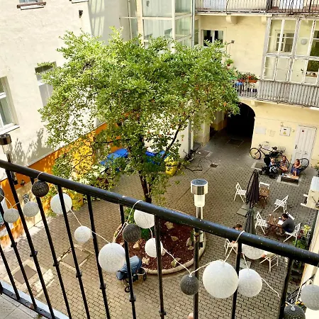 Urban Jungle Old Town Air Conditioned דירה
