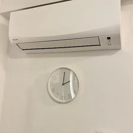 Urban Jungle Old Town Air Conditioned Apartment Bratislava