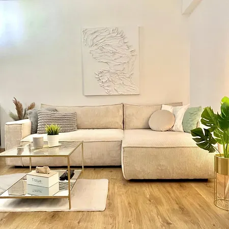 Urban Jungle Old Town Air Conditioned